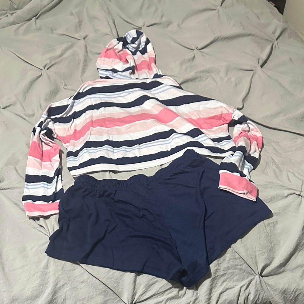 U.S. Polo Assn. Striped, Hooded Long Sleeve Cropped Top and Navy Shorts Set - Picture 5 of 5